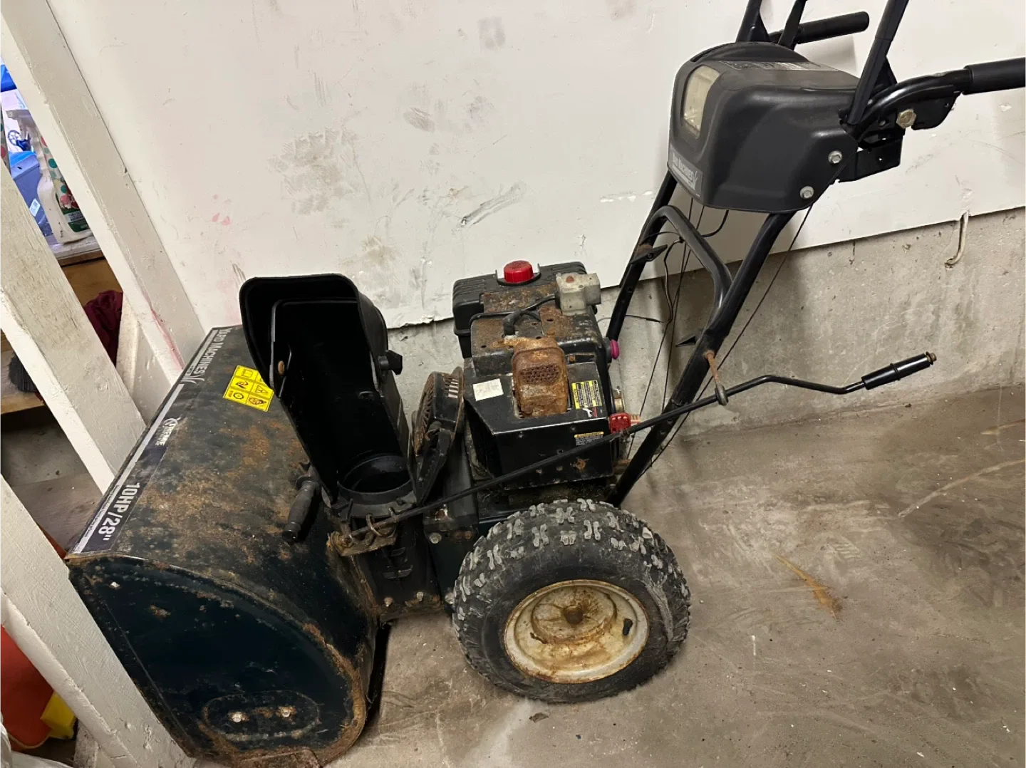 Yard Machines 10HP/28" Snowblower image indicator(3)