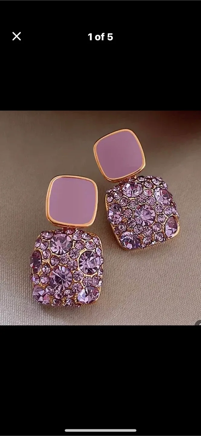 Assorted Fashion Earrings image indicator(5)