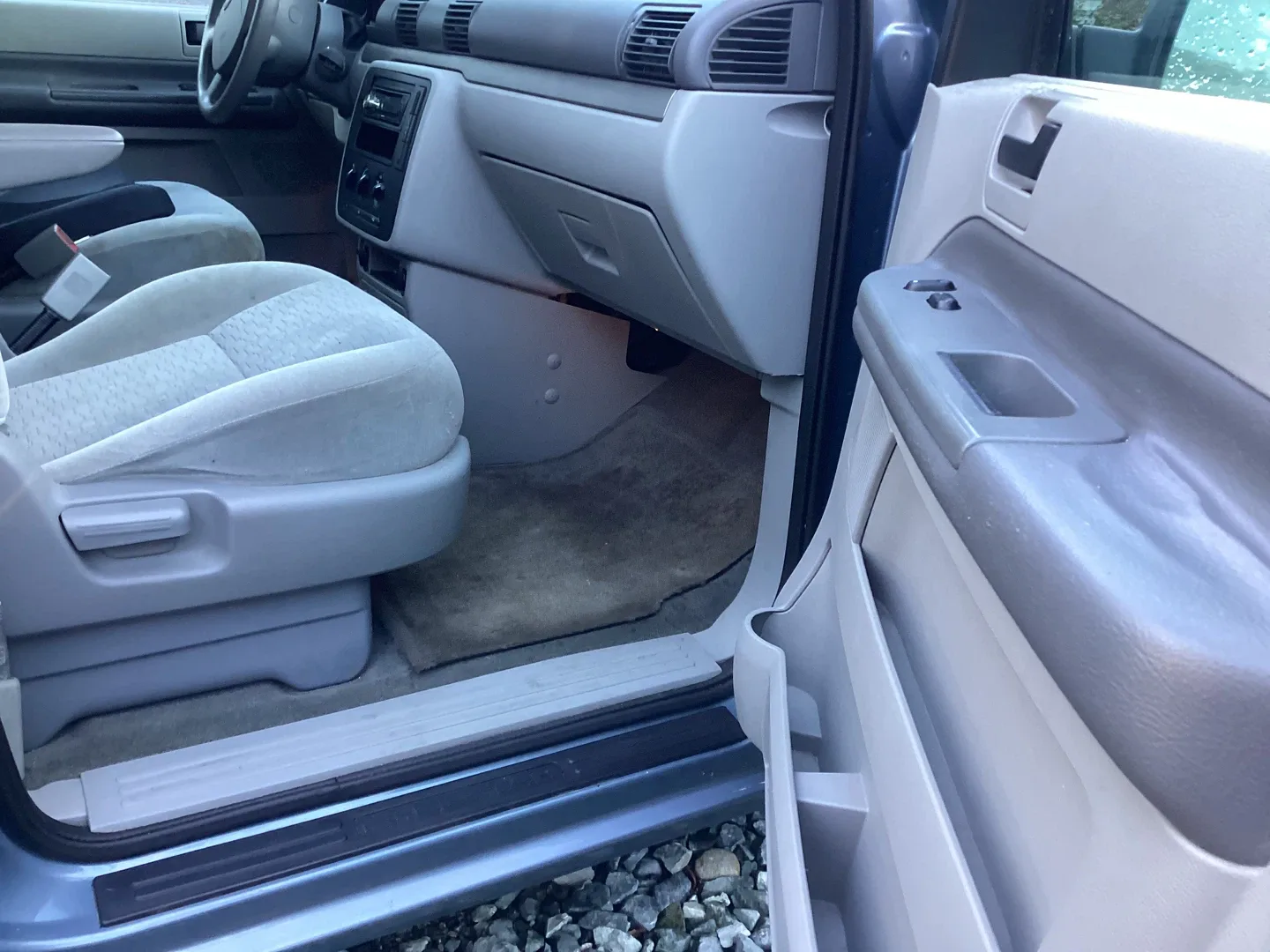 Ford Freestar Minivan image indicator(8)