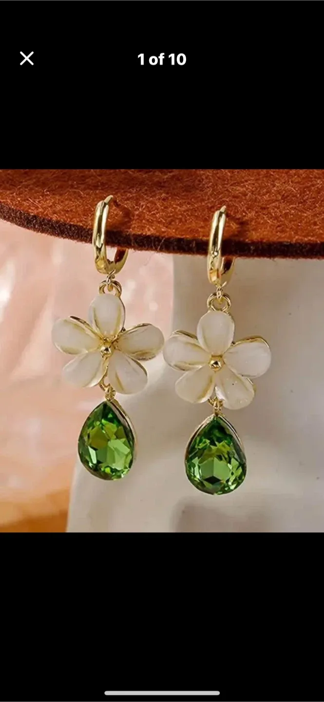 Gold Tone Disc Drop Earrings image indicator(9)