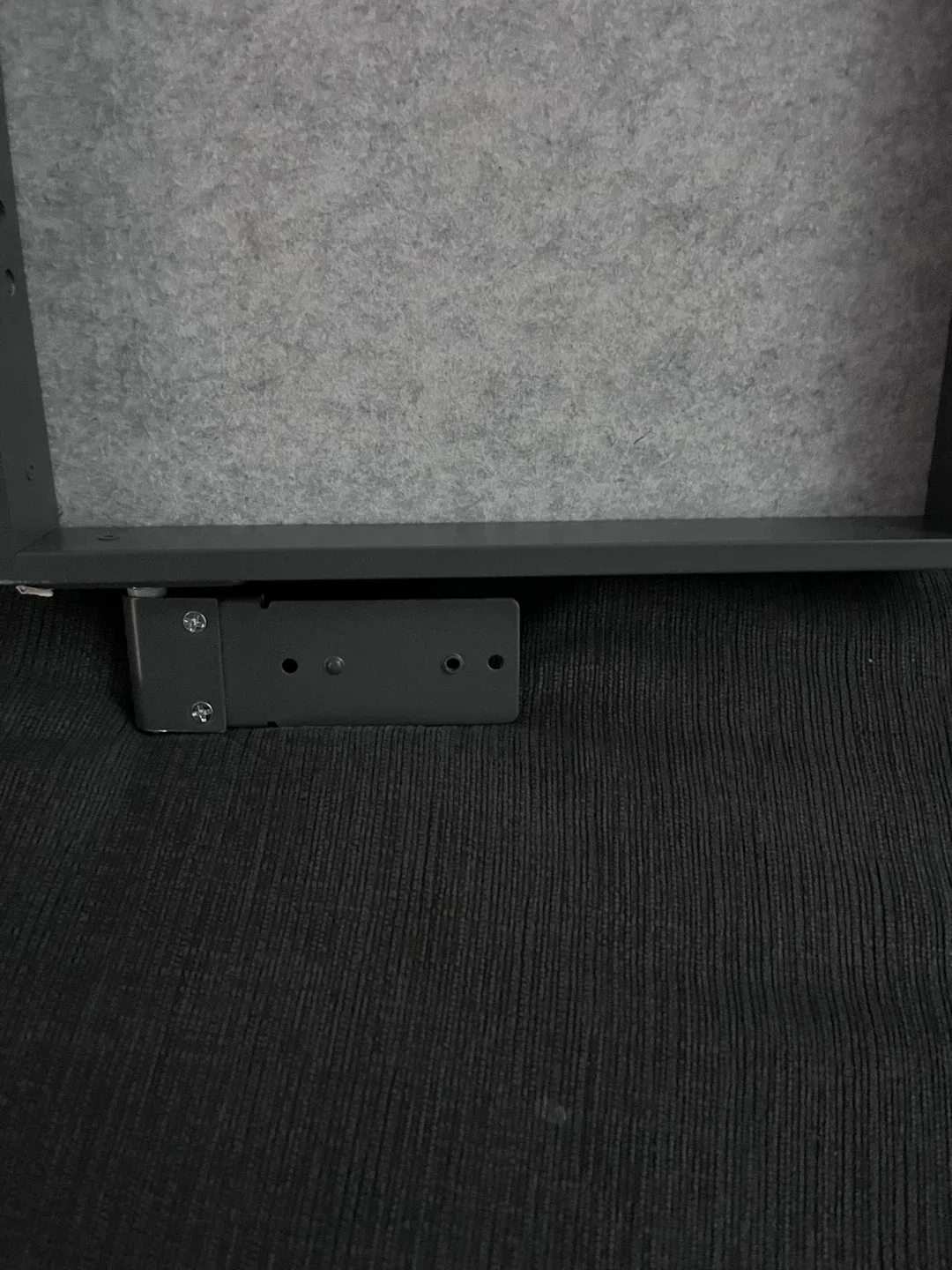 Mirror With Grey Frame image indicator(5)