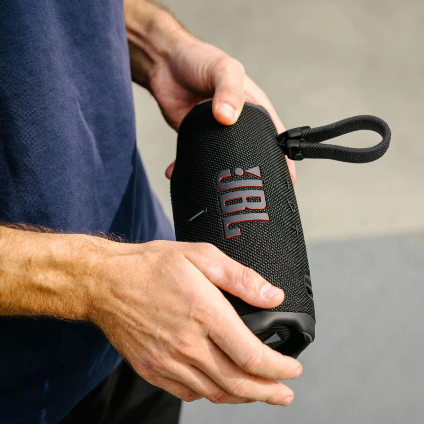 New JBL Charge 5 Portable Bluetooth Speaker image indicator(7)