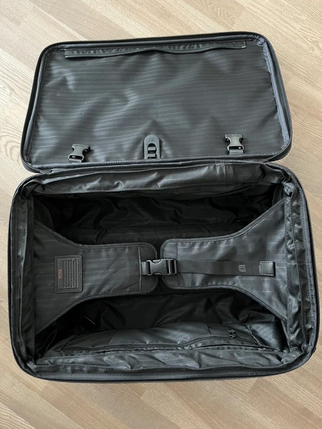 Tumi Black Carry-On Suitcase image indicator(2)