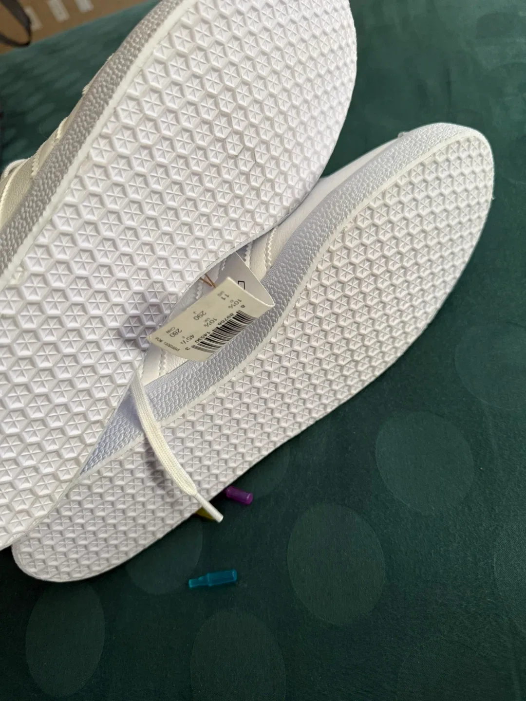 New Adidas Gazelle 'White Gold' - US(M) 11 image indicator(3)