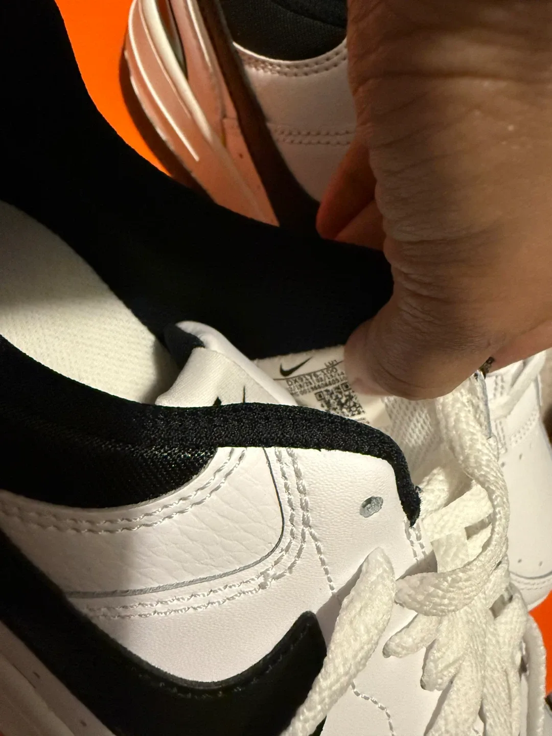 Nike Women's Gamma Force Court Shoe - White/Black - Size 10 image indicator(3)