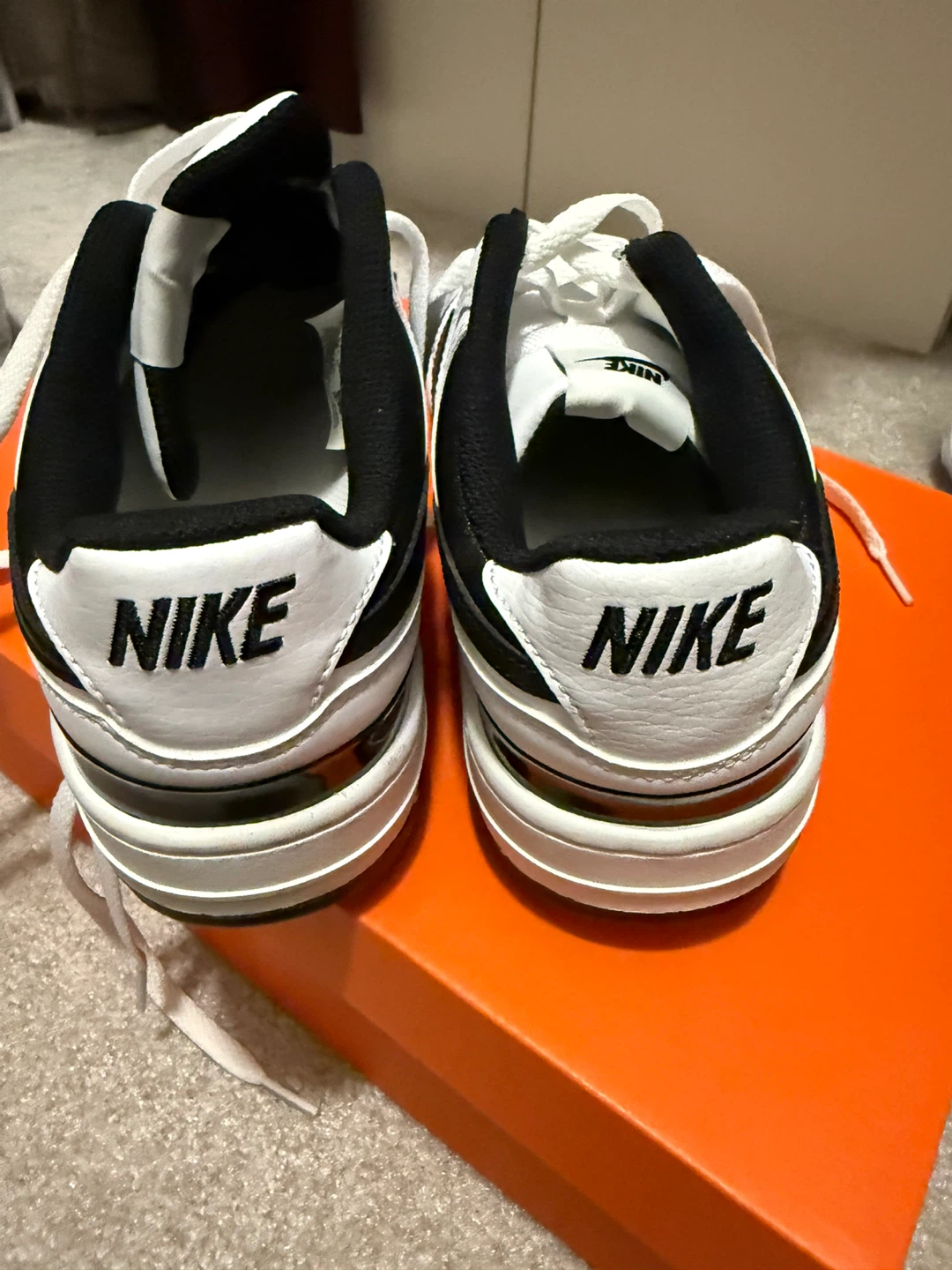 Nike Women's Gamma Force Court Shoe - White/Black - Size 10 - photo 4