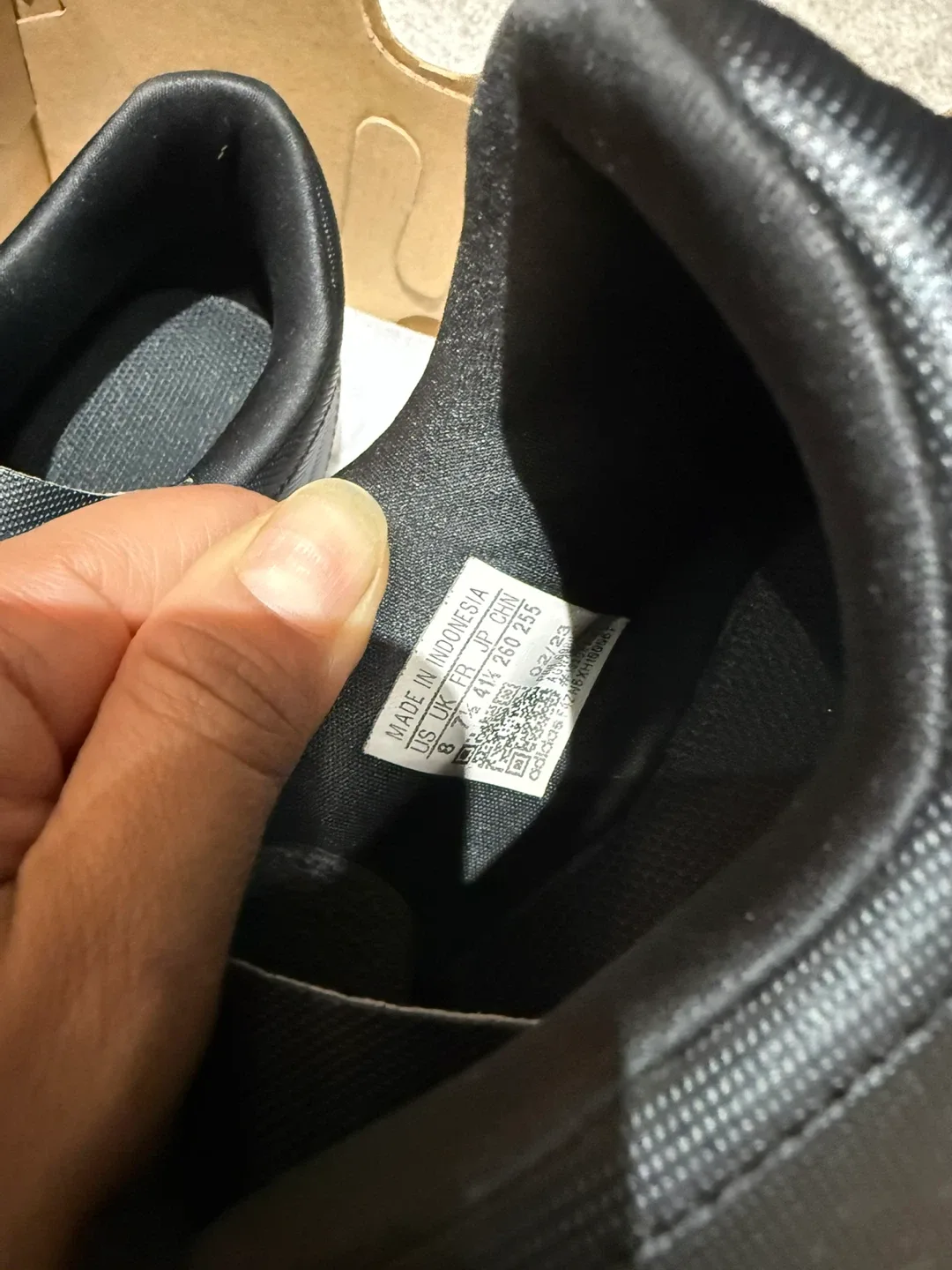 Adidas Soccer Cleats - US Size 8 image indicator(2)