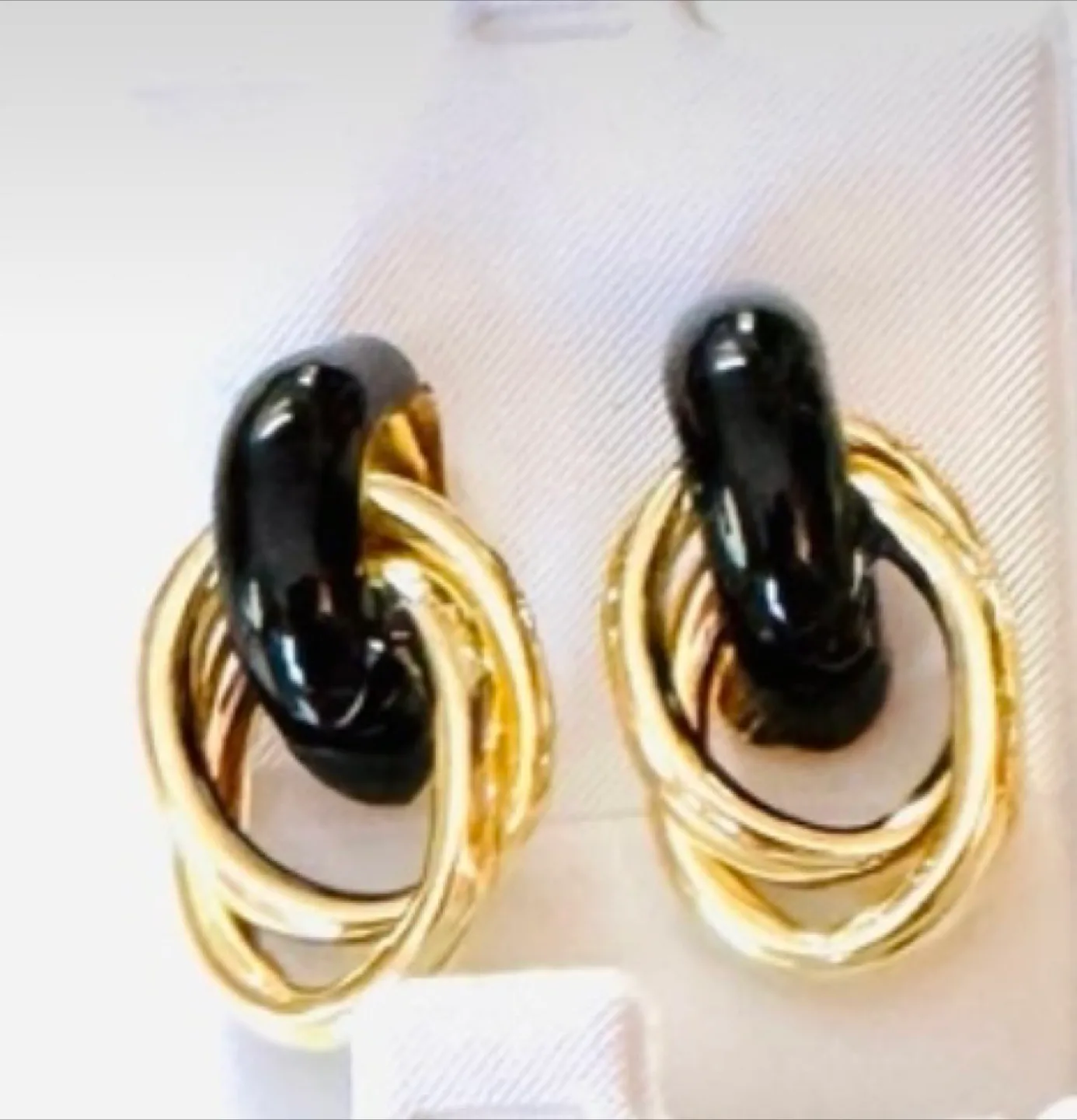 14K Gold Plated Twisted Double Circle Knot earrings image indicator(3)