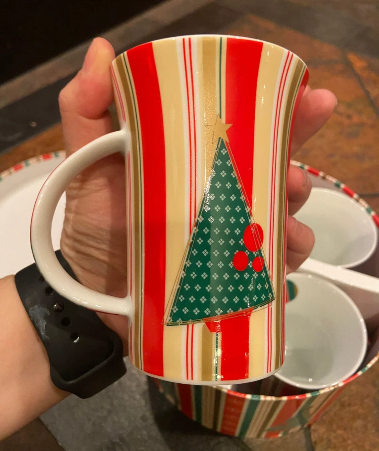 NEW CHRISTMAS Maxwell & Williams MUGS - Set of 4