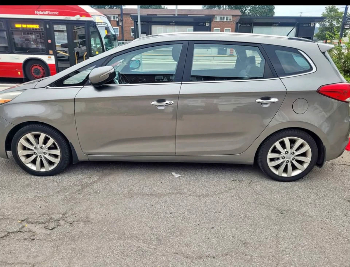 Kia Rondo Car