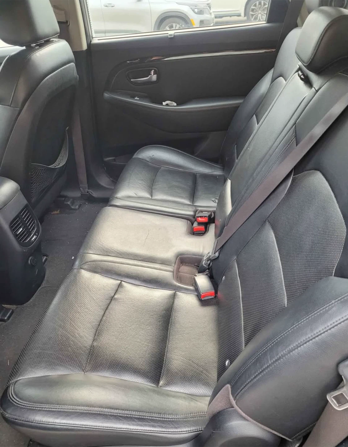 Kia Rondo Car - photo 5