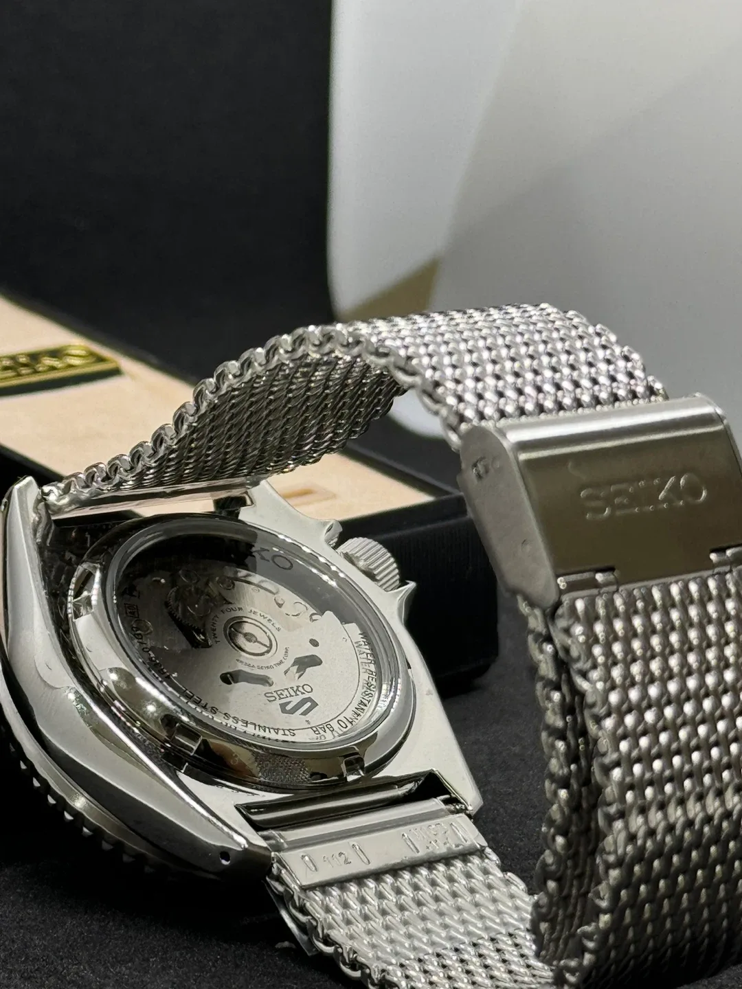 Seiko 5 Sports Watch SRPD71 image indicator(3)