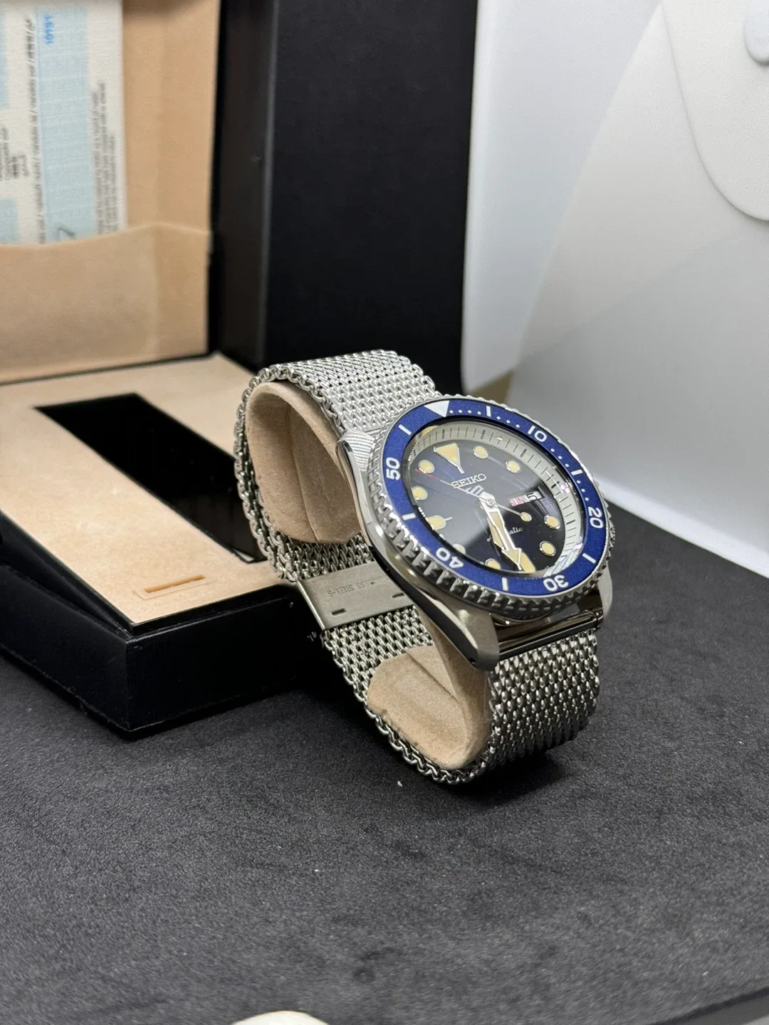 Seiko 5 Sports Watch SRPD71 image indicator(2)