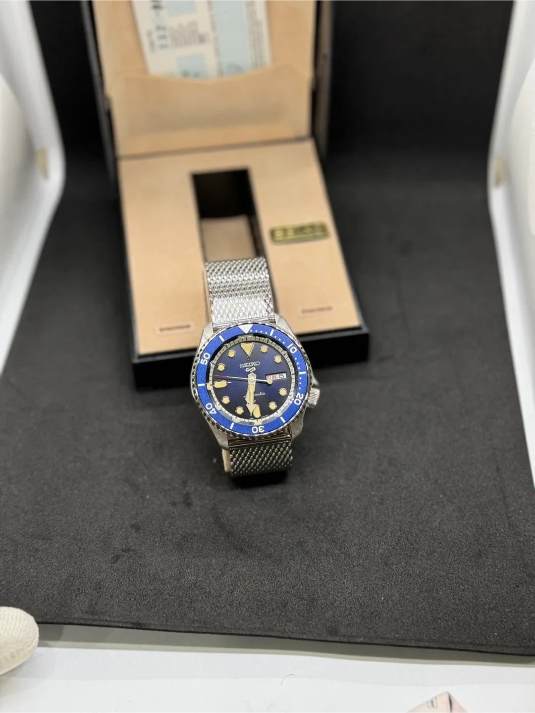 Seiko 5 Sports Watch SRPD71 image indicator(4)