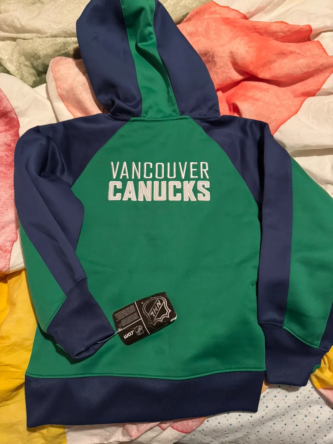 Vancouver Canucks Quarter Zip Hoodie image indicator(2)
