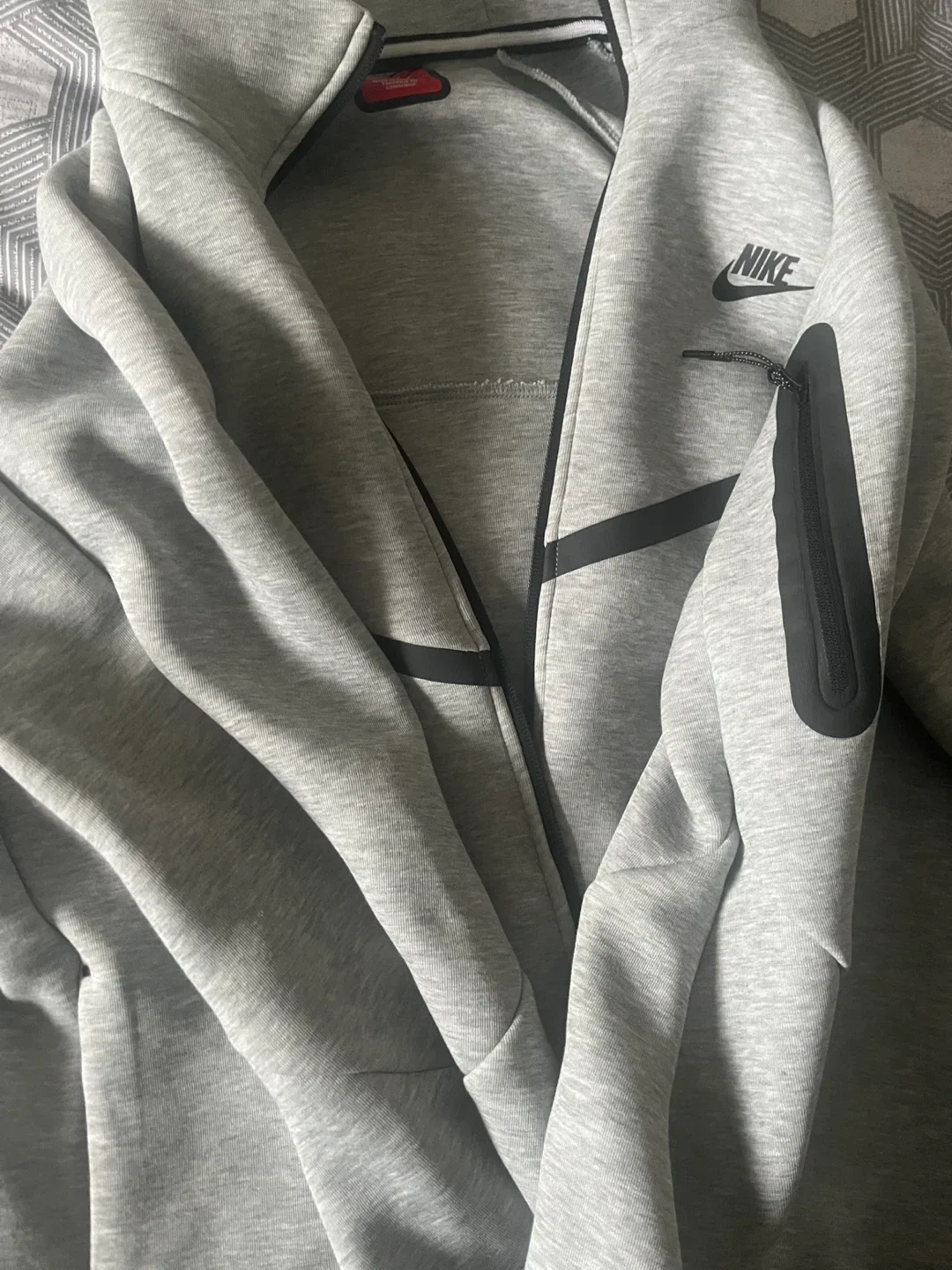 Nike Tech Fleece Hoodie - Grey image indicator(3)
