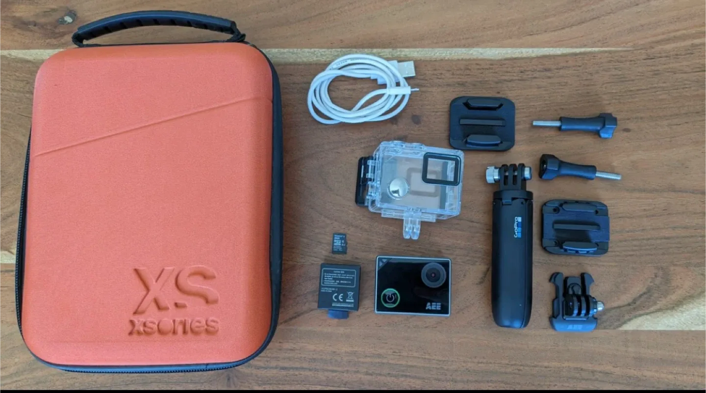 AEE Action Camera with Accessories image indicator(7)