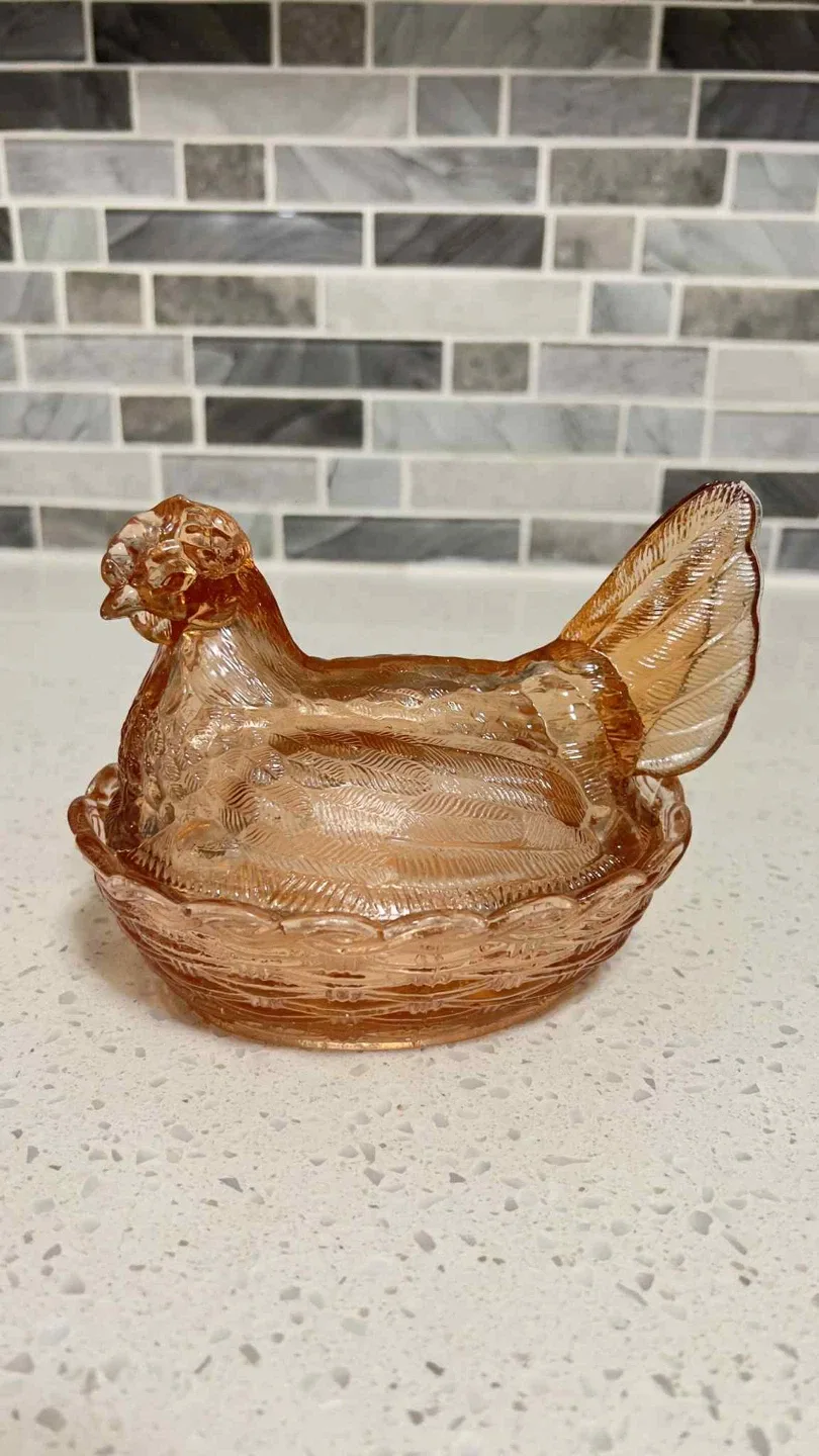 Vintage Pink Hen on Nest Dish