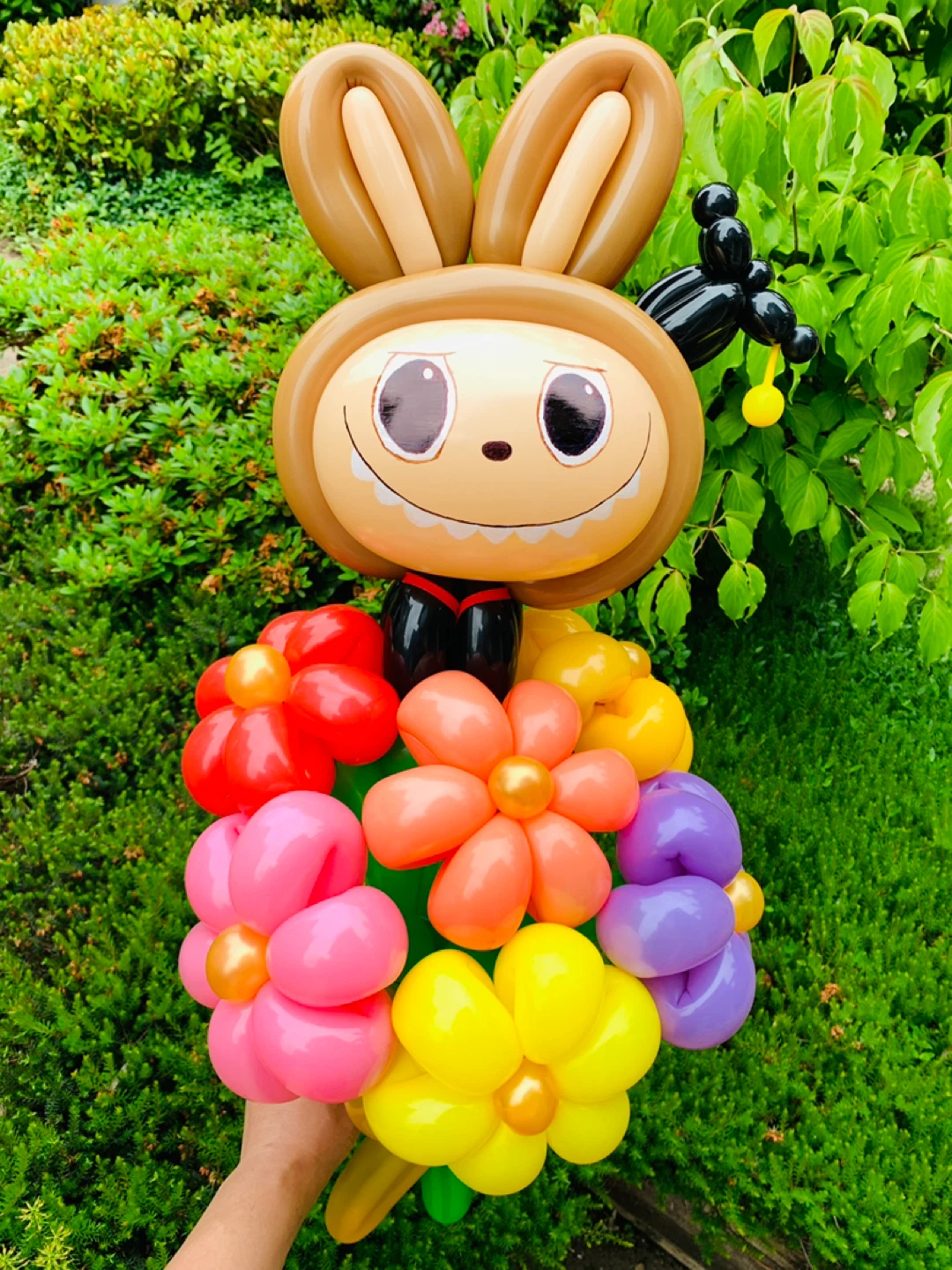 Handmade Labubu birthday / graduation balloon flower bouquet - photo 2