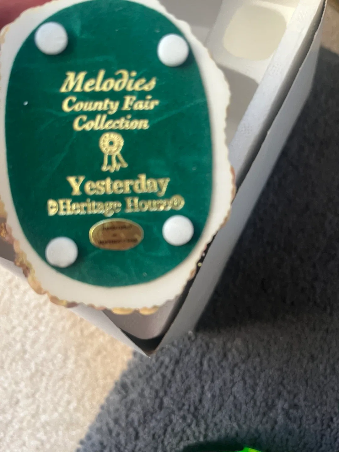 Melodies County Fair Collection Carousel Horse image indicator(2)