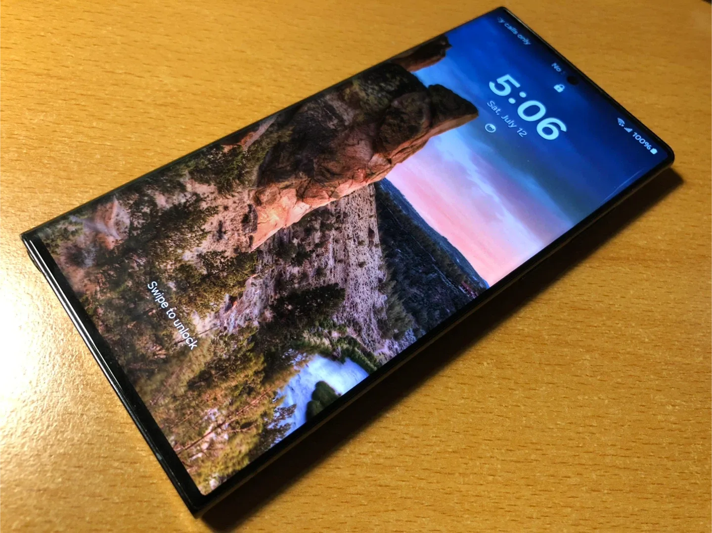 Samsung Galaxy S22 Ultra - Black 256gb!! image indicator(5)