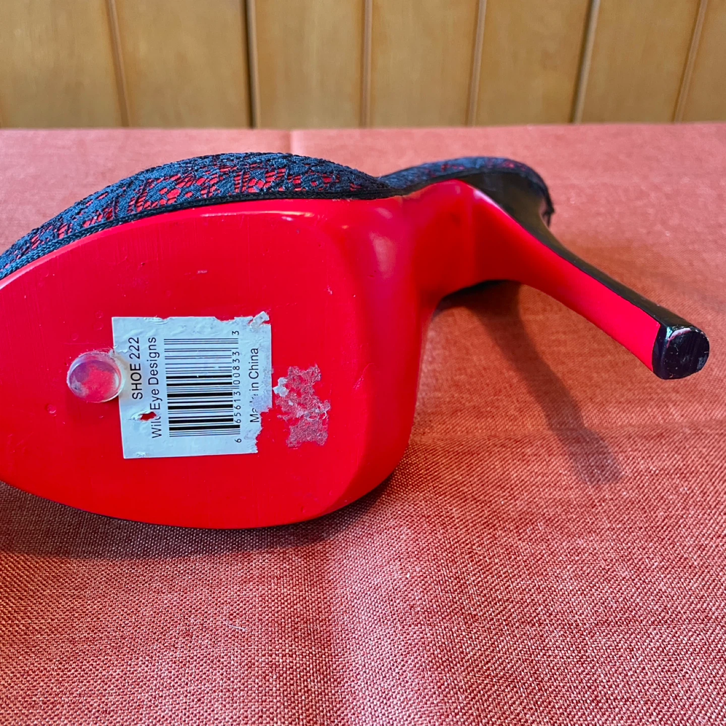 High Heel Wine Bottle Holder with Red & Black Lace - photo 5