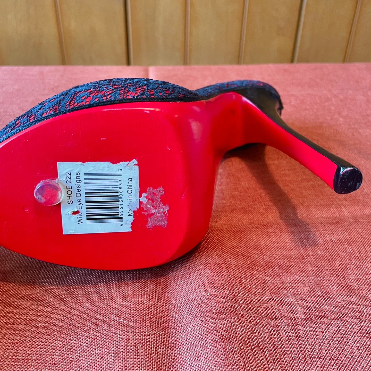 High Heel Wine Bottle Holder with Red & Black Lace image indicator(5)