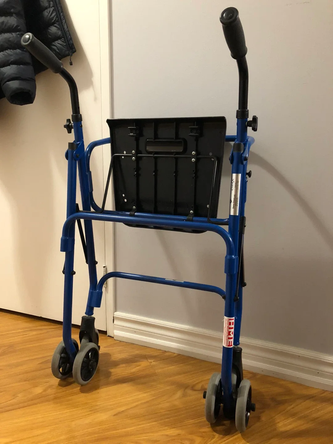 Dana Douglas 4200LX HME Folding Walker / Rollator with Seat image indicator(5)