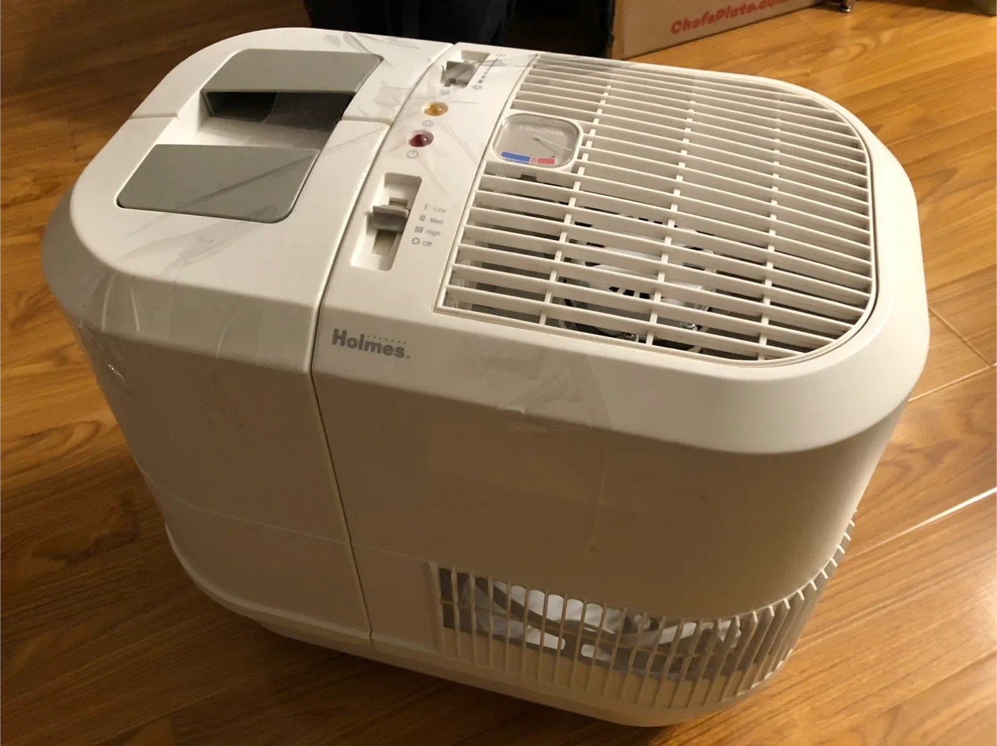 Holmes  8 gallon console Humidifier