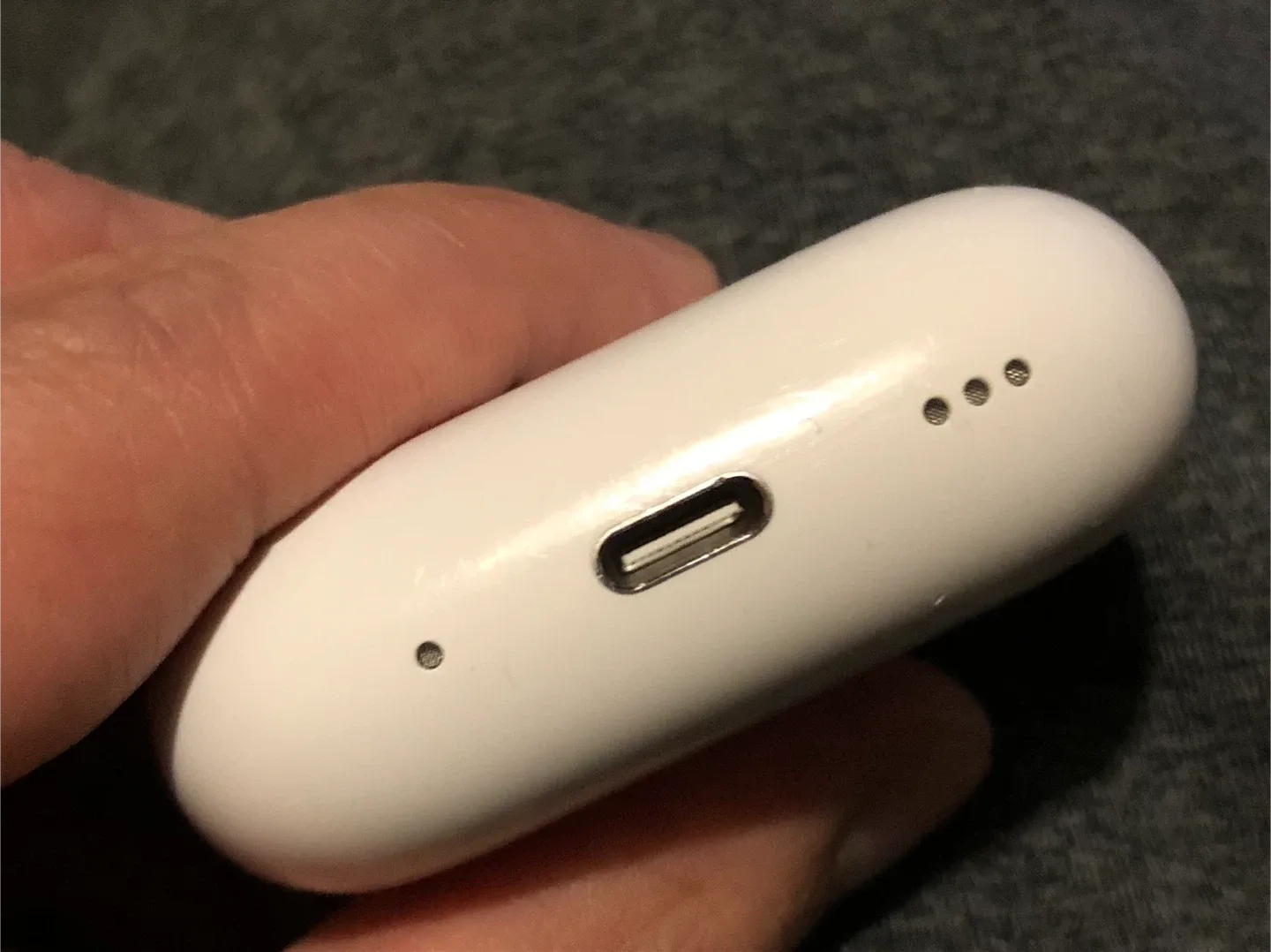 Excellent Apple AirPods Pro 2 Charging Case USBC VERSION image indicator(5)