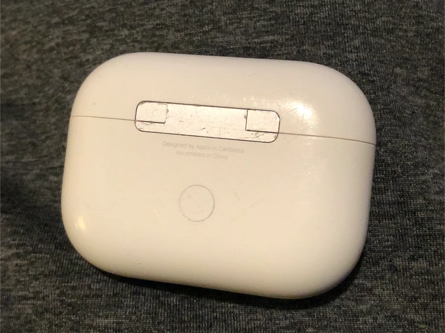 Apple AirPods Pro 2 Charging Case USBC VERSION - genuine!! image indicator(2)