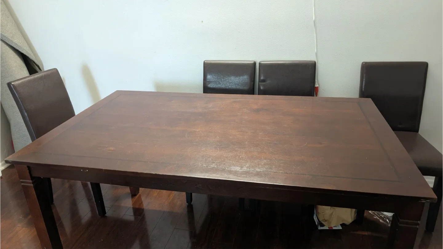 Dining Table with Chairs image indicator(2)