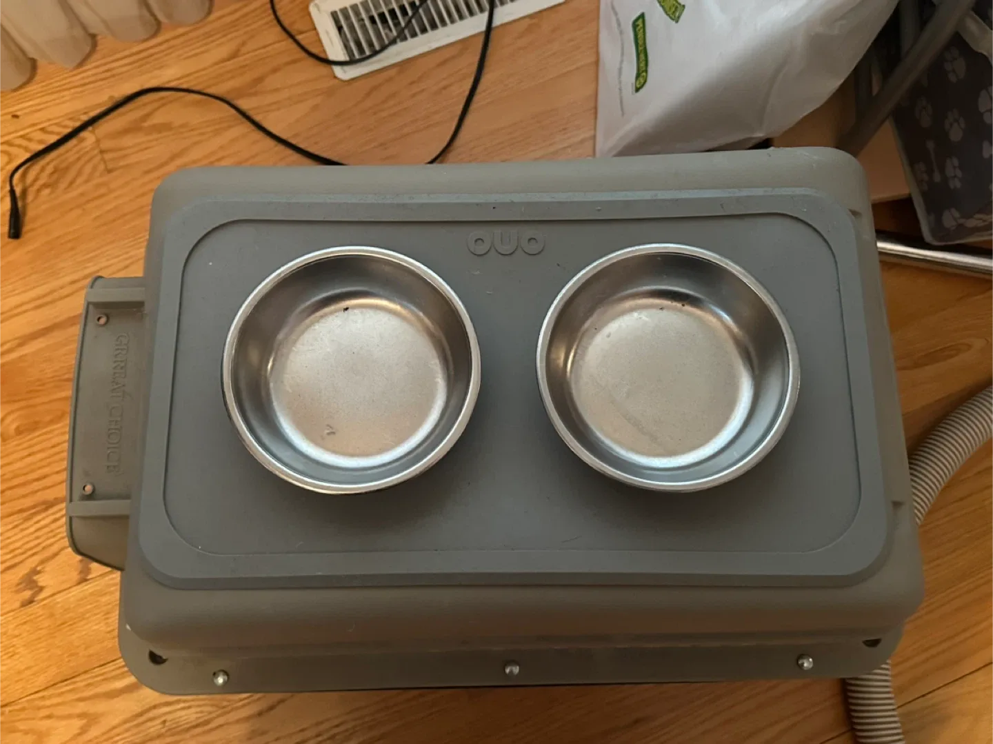 Small Pet Crate Carrier and Dog Feeding Station image indicator(2)