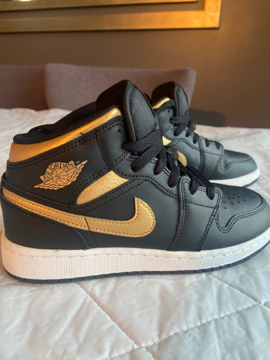 Air Jordan 1 Mid Black/Gold Sneakers 4 youth