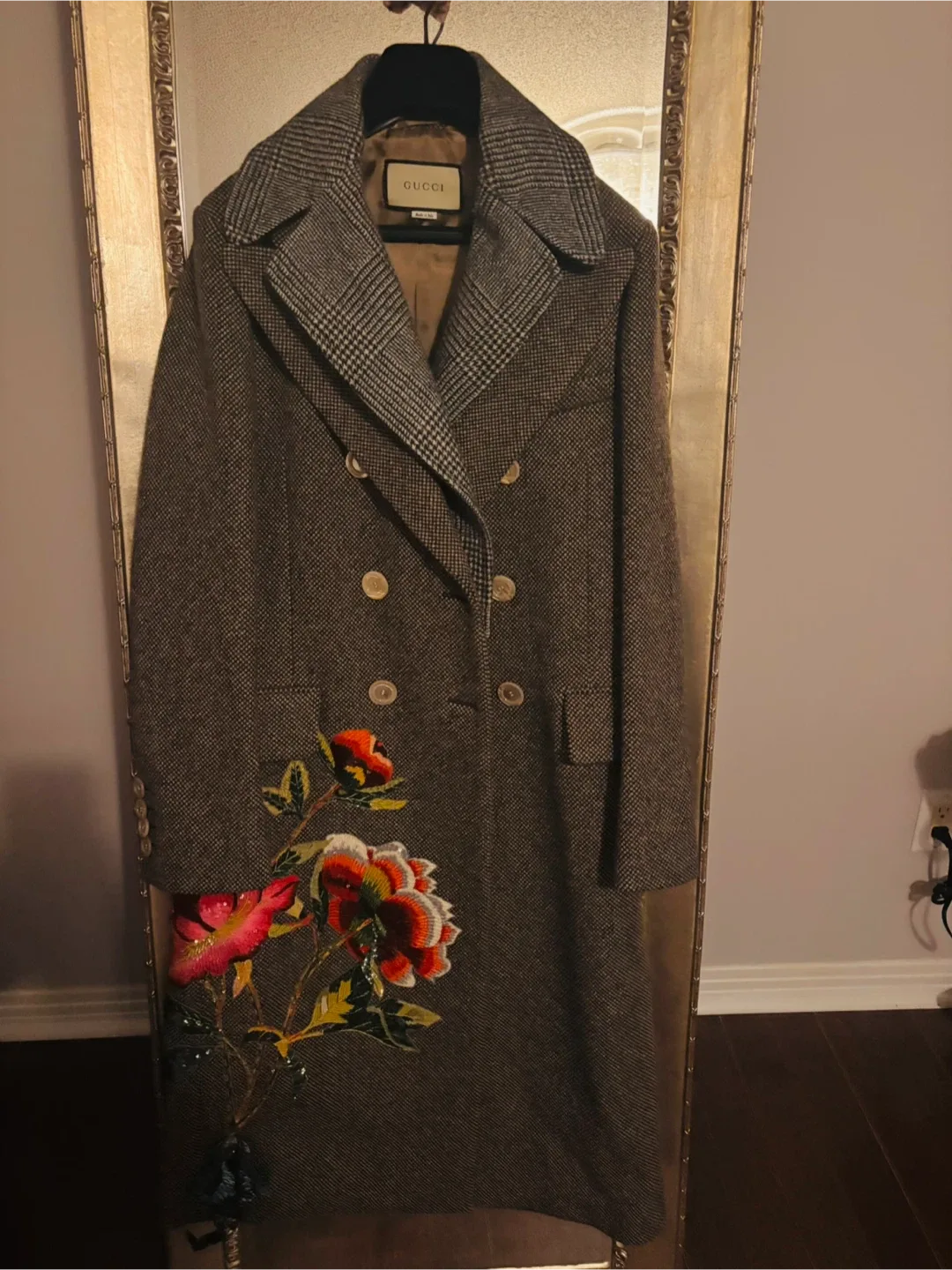 Gucci women jacket 100% authentic size 40 (for size S)