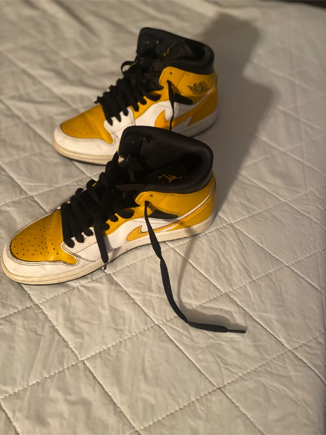 Air Jordan 1 Mid Yellow/White, US 8 - photo 4