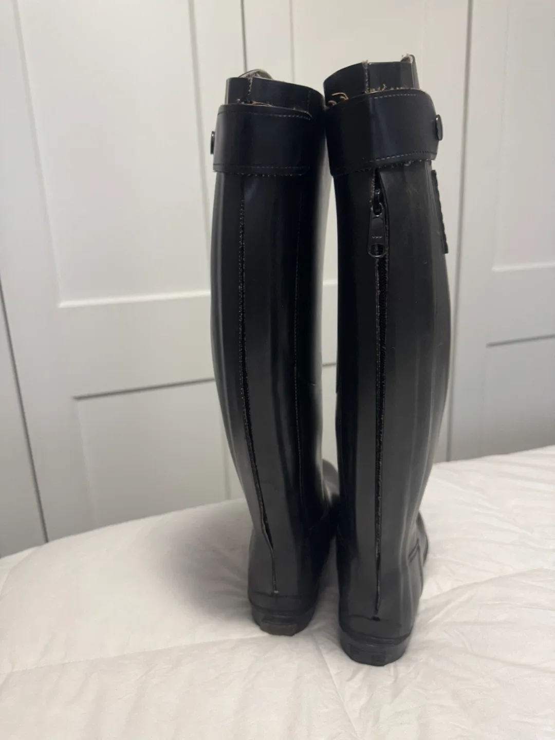 Ladies Size 37/ 6.5 - 7 Burberry Tall Knee High Rain Boots image indicator(2)