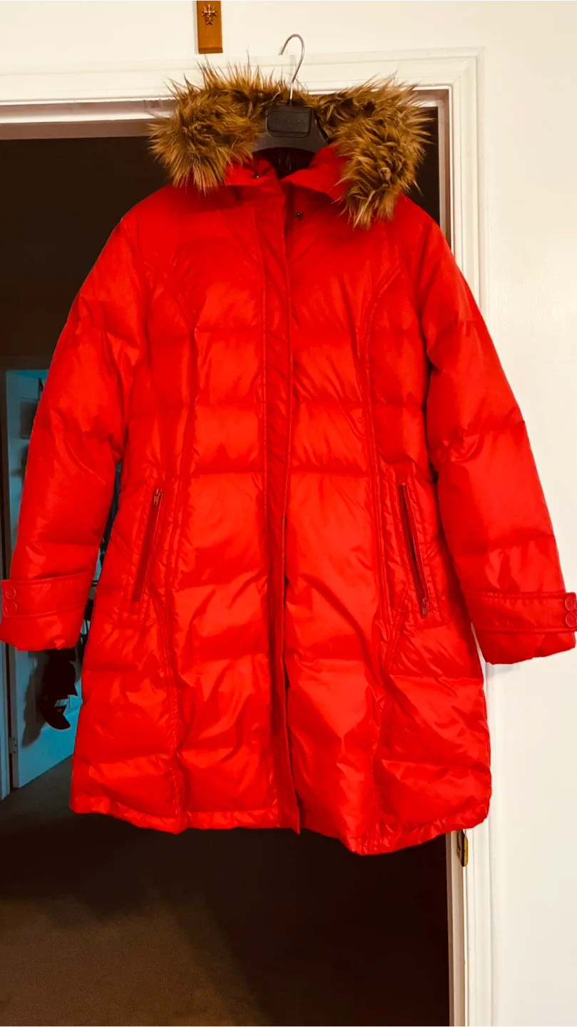 Brand new without tag 3/4 beautiful winter coat size 14-16
