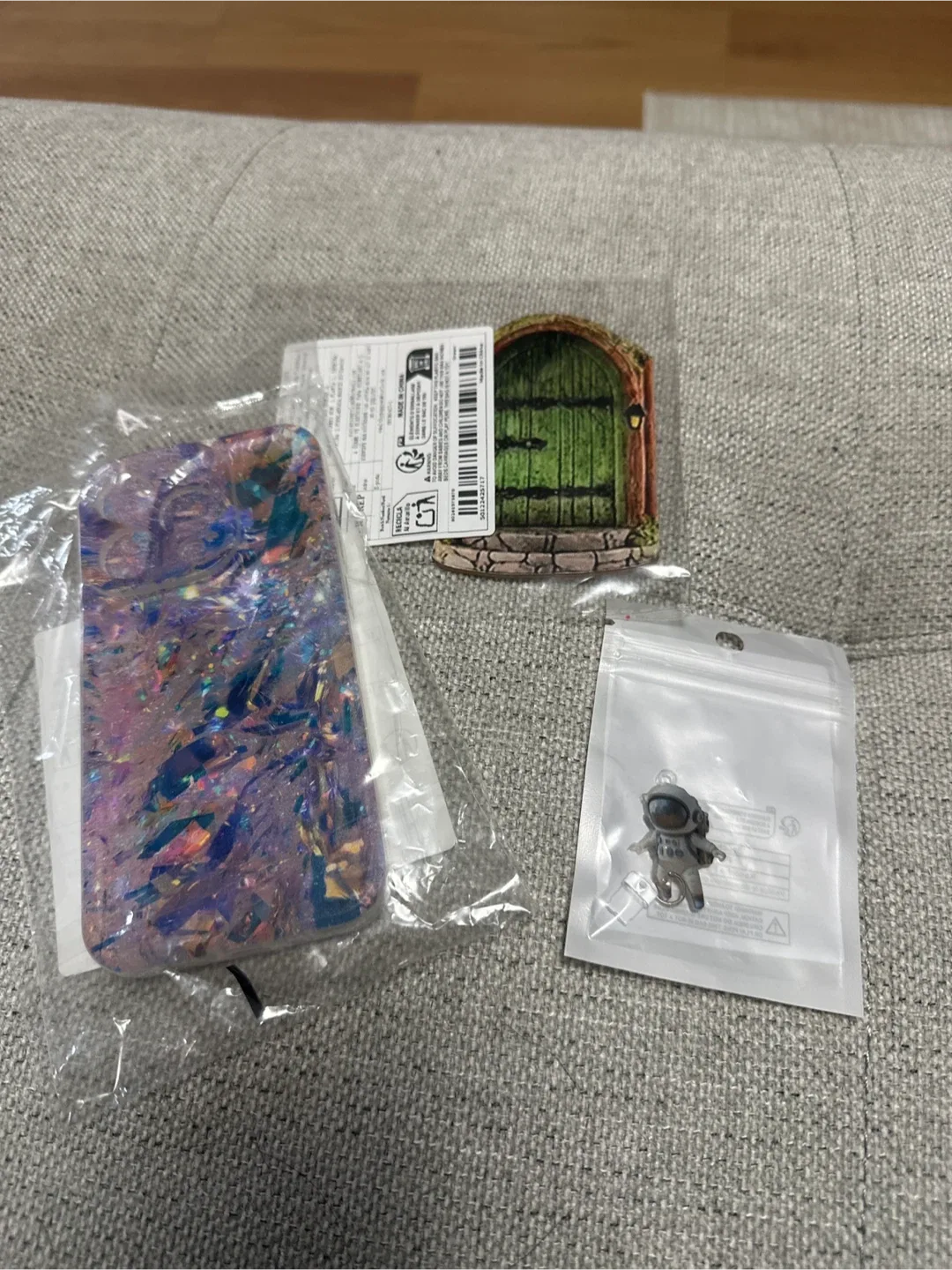 iPhone 14 Pro Case, Phone Charm & ‘Fairy’ Door Decoration thumbnail