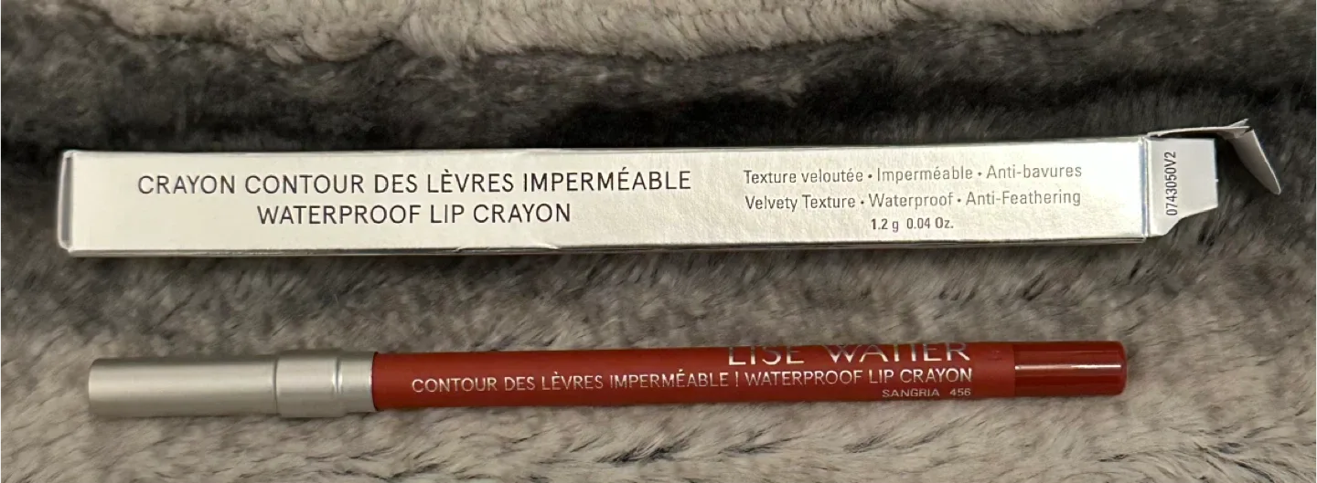 $40-NEW Makeup  8pc Lise Watier image indicator(3)