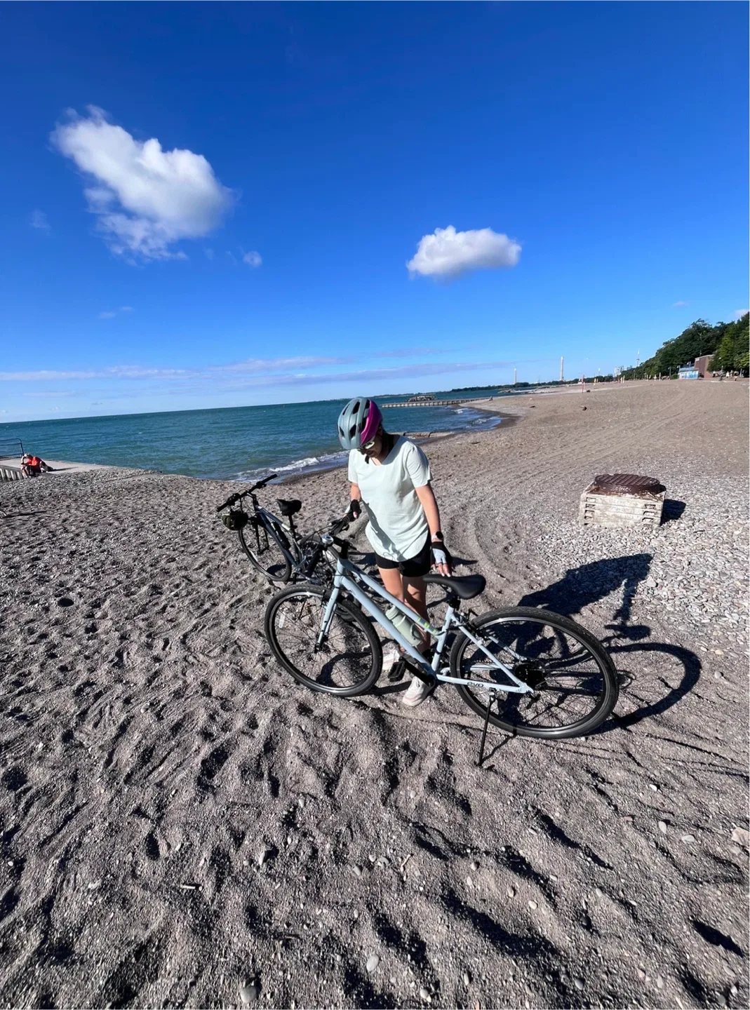 Two Bikes: Blue & Silver 🚴🏽‍♀️🚴🏼 image indicator(4)