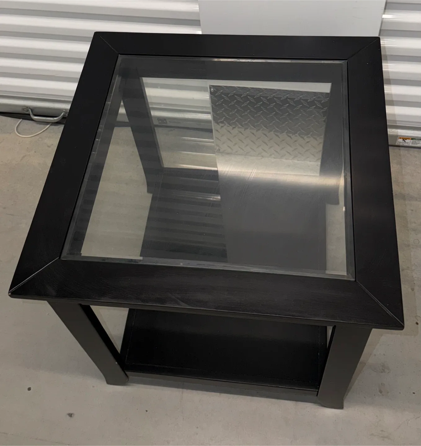 Black Glass-Top End Tables (Set of 2) image indicator(4)