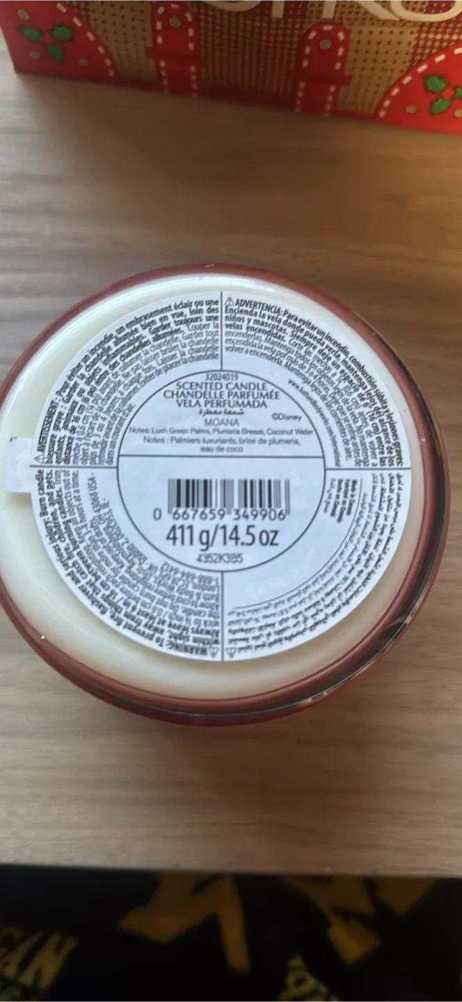 Disney Princess Moana Bath & Body Works Candle image indicator(3)