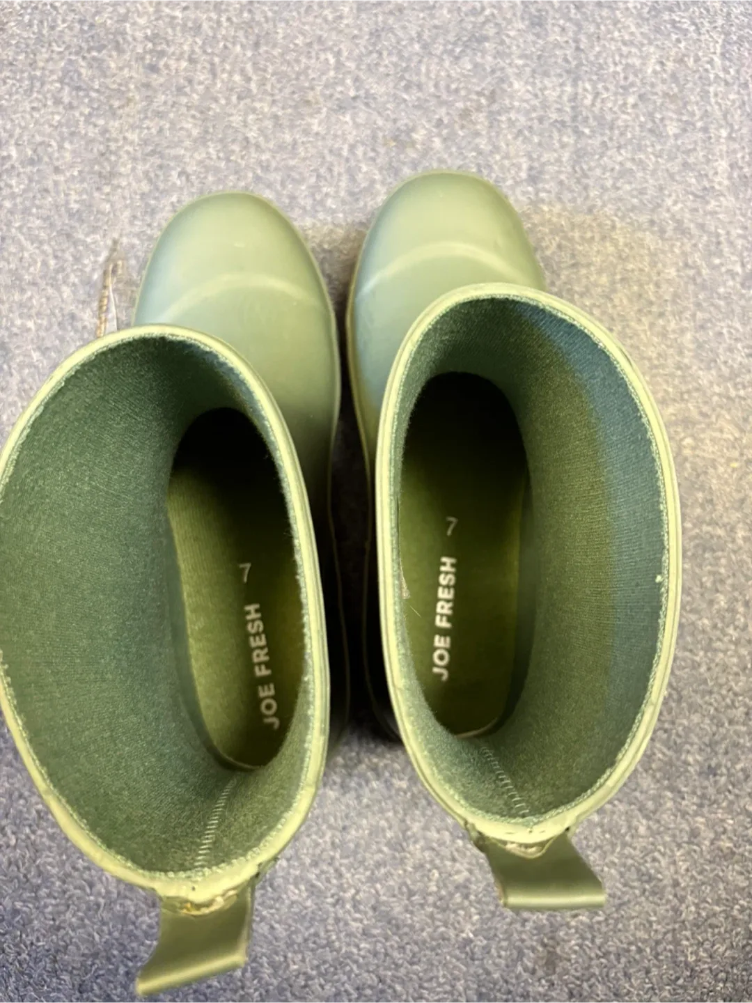 Green Rain Boots - Women Size 7 image indicator(2)