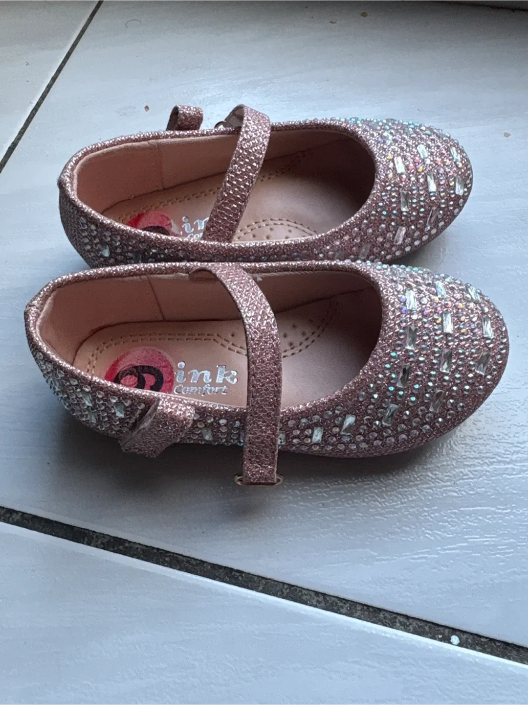 Link Toddler Girl's Sparkly Pink Shoes - Size 6 image indicator(2)