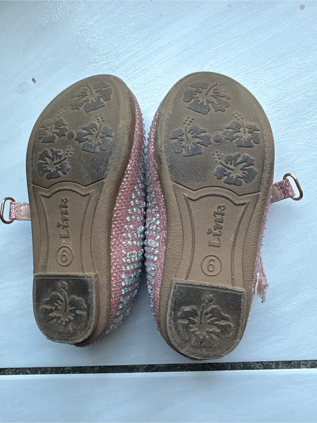 Link Toddler Girl's Sparkly Pink Shoes - Size 6 image indicator(4)