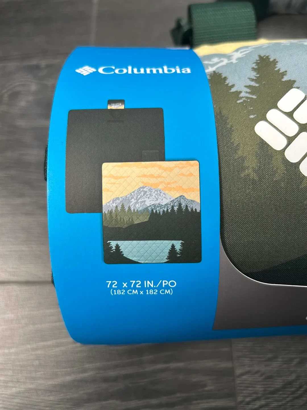 Columbia Outdoor Blanket - 72 x 72 in  *New image indicator(2)