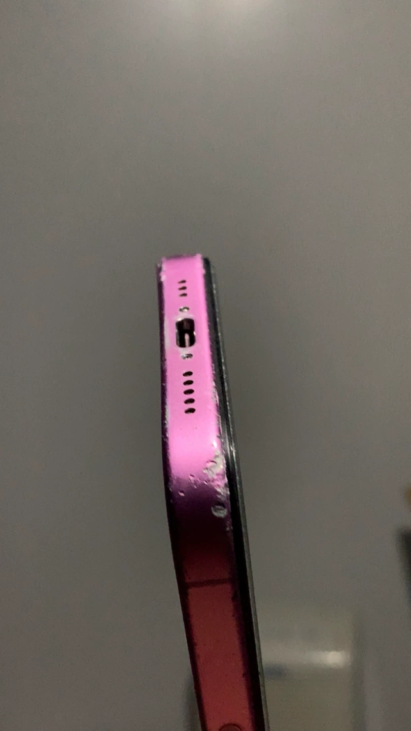 Pink iPhone - Battery Health 93% - photo 4