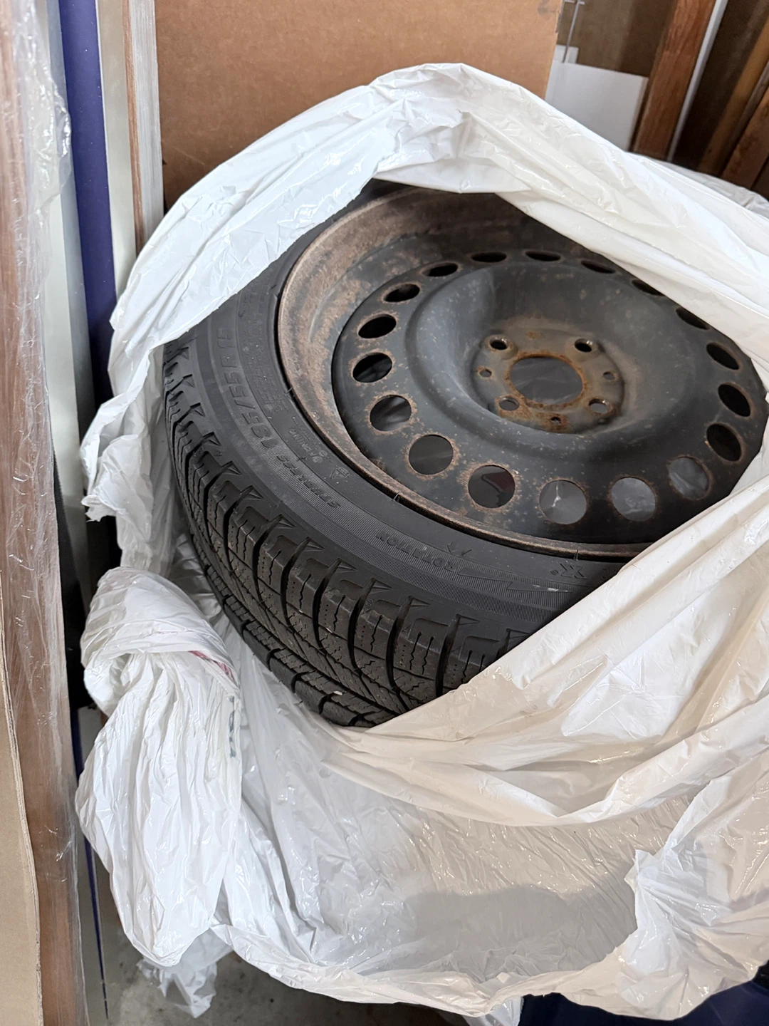 Set of 4 Used Michelin Winter Tires 185/55/R15 - photo 2