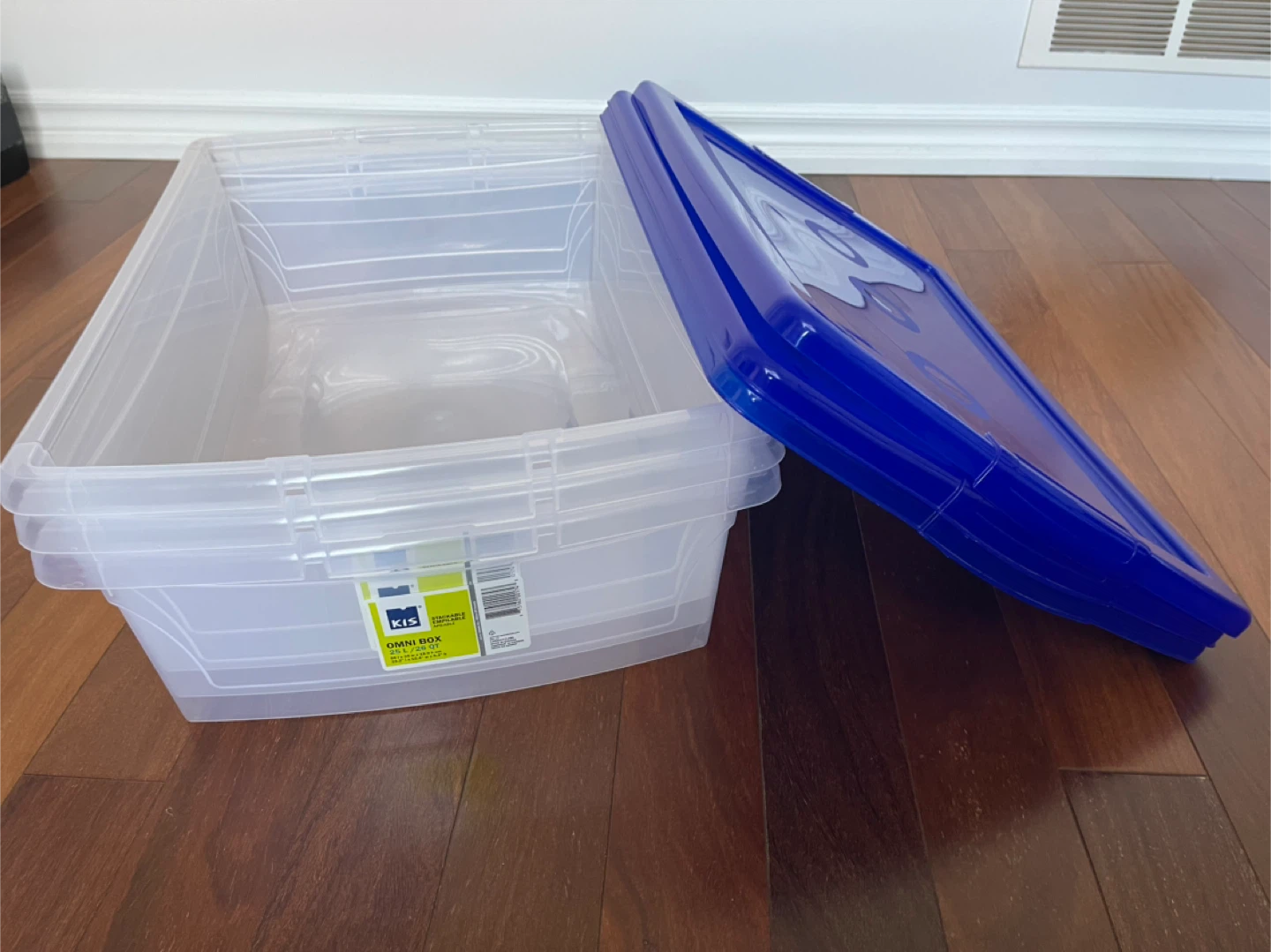 Like New (3) 25 L Stackable Storage Box’s - photo 5